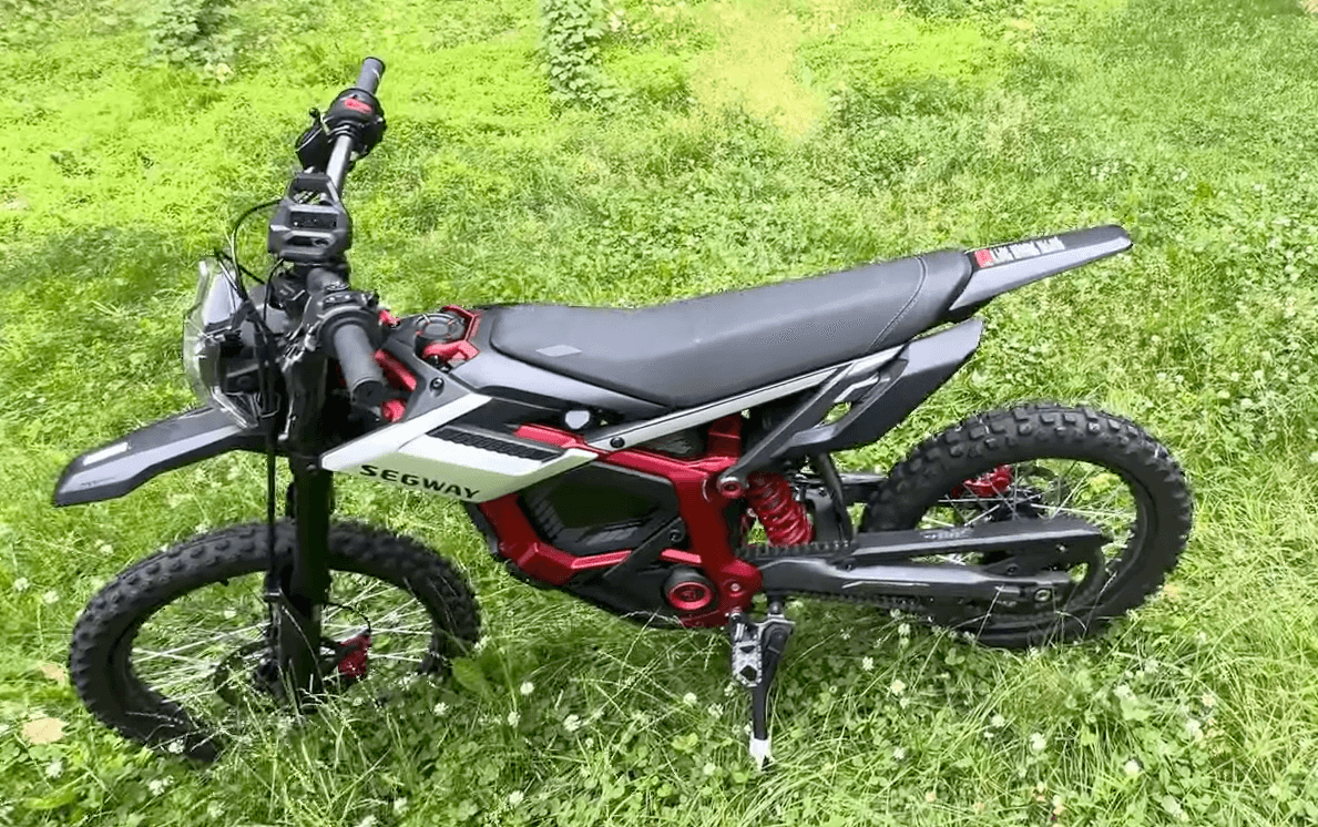 Segway Xaber incelemesi: AVM güvenlik şirketi, daha az parayla daha iyi bir Sur Ron yaptı
