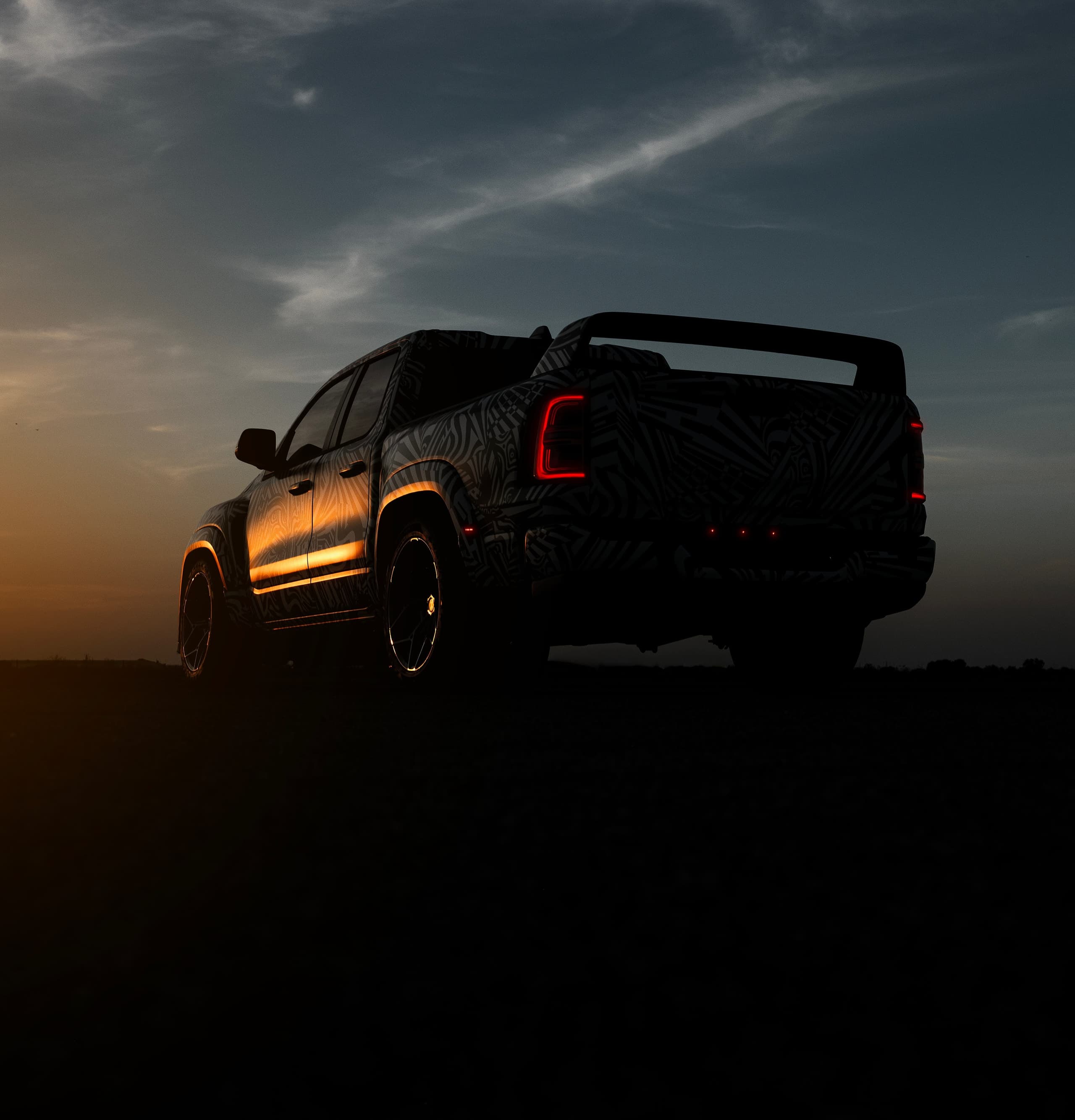 Ram Rumble Bee Tabanlı Hennessey Maximus: 1000 Beygir Gücünde Sokak Kamyoneti