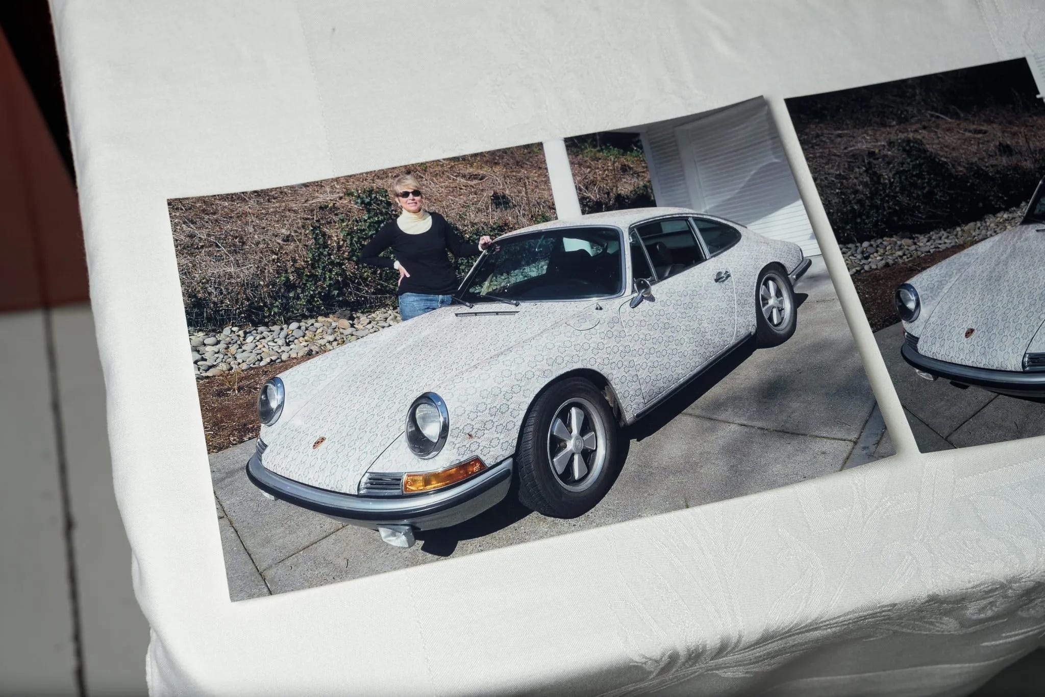 Bu Dantel Desenli Porsche 911S'i Yaratan Sanatçı Onu Geri Satın Aldı