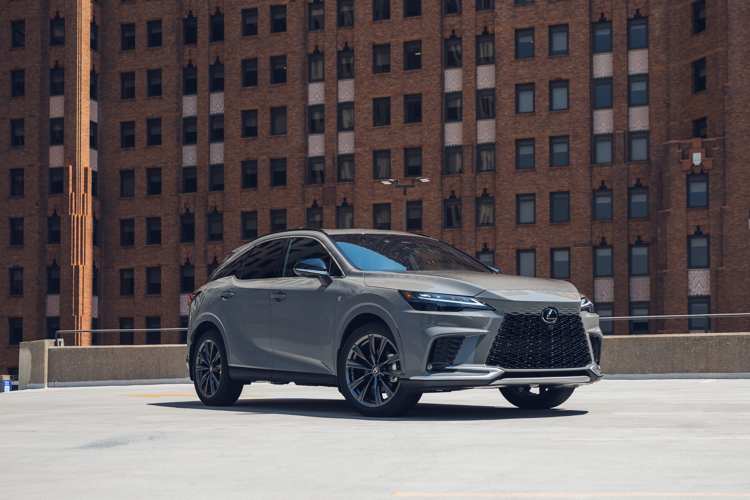 2026 Lexus RX350h F Sport Dış Görünüm Fotoğrafları