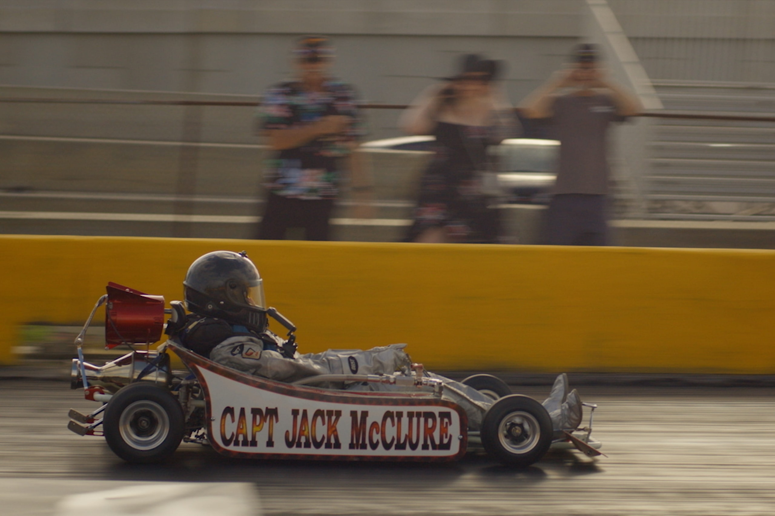 200 Mil Hız Yapan Roketli Go-Kart'ı Kullanmak İçin Asla Çok Yaşlı Değilsiniz