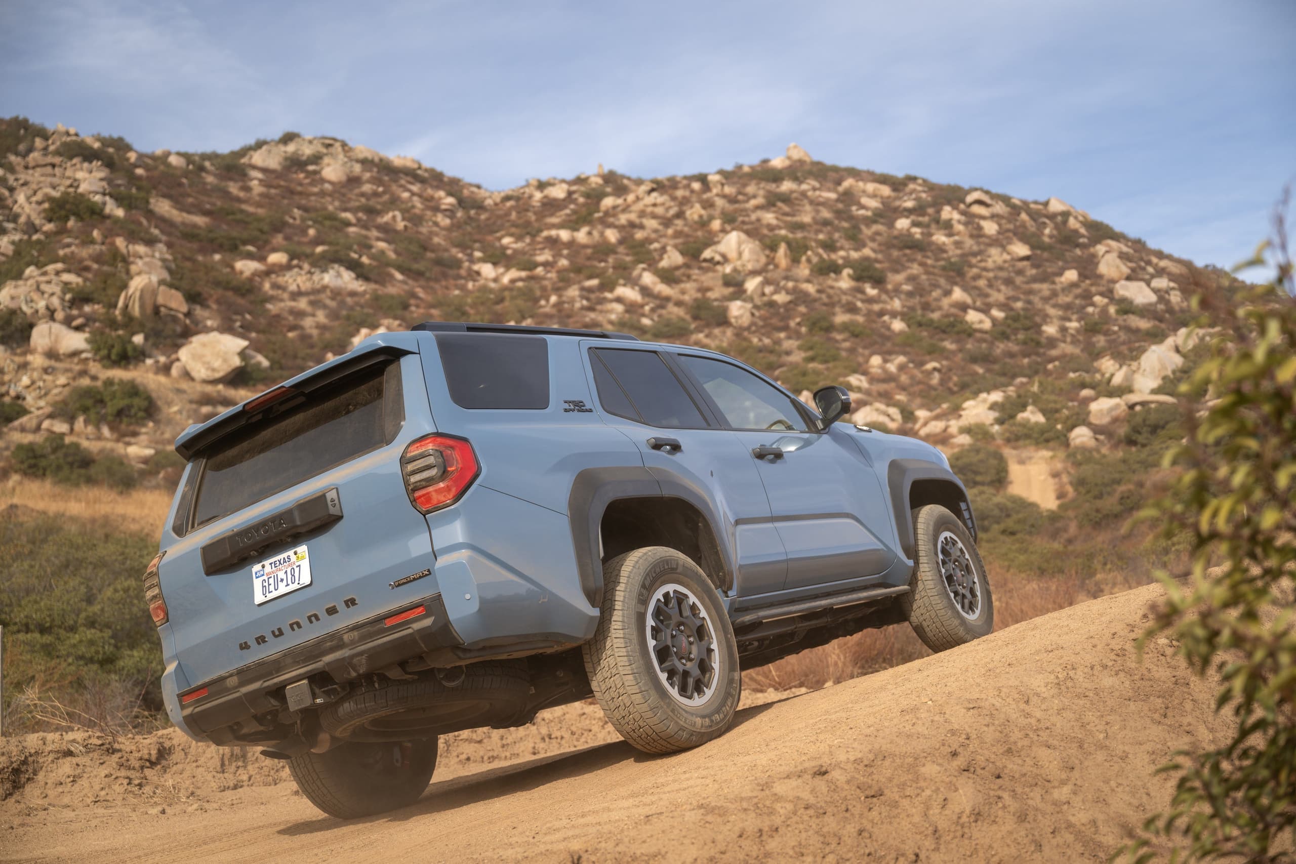 Toyota 4Runner'ın Hangi Versiyonu Paranızın Karşılığını En İyi Verir?
