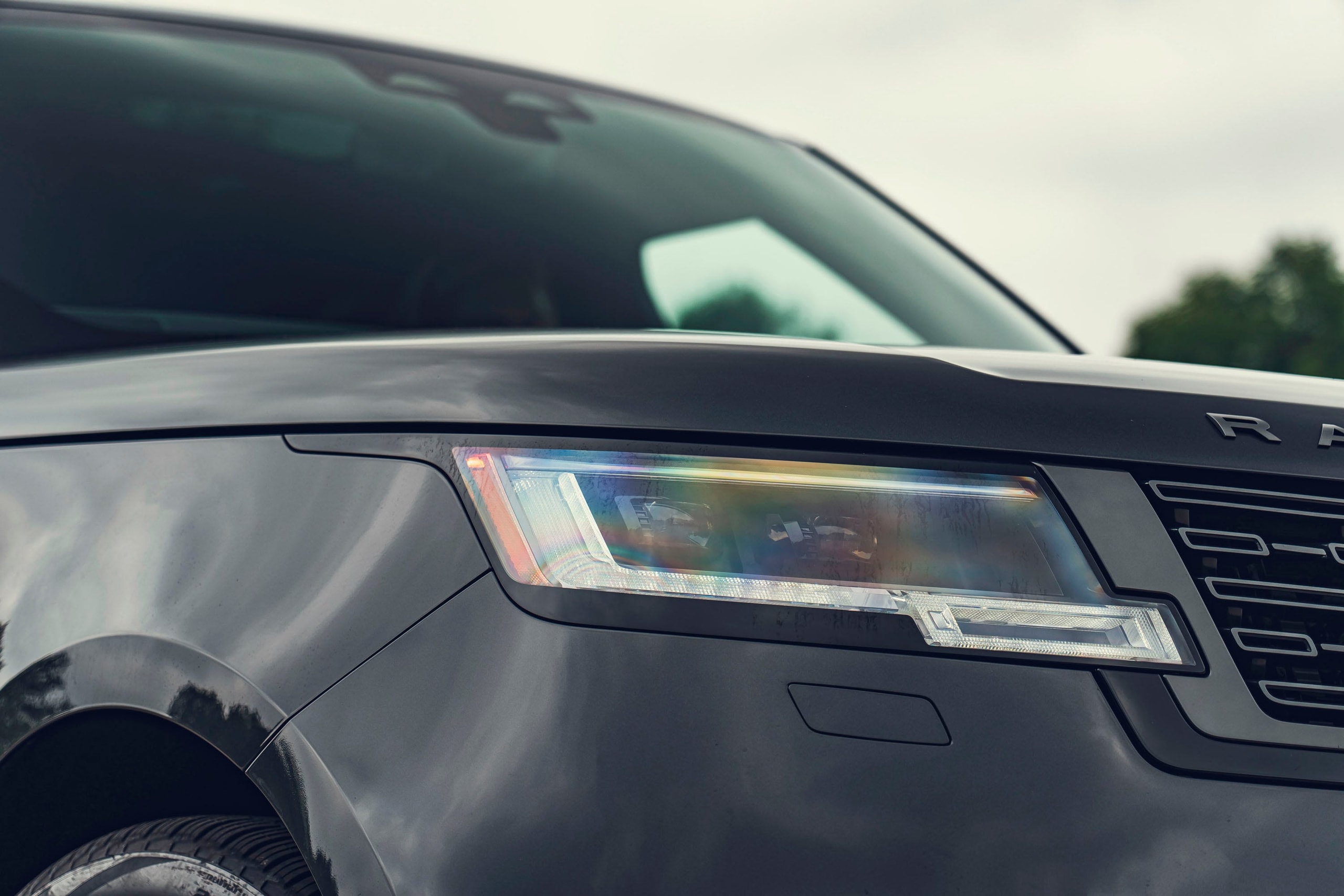 2026 Land Rover Range Rover'ın Dış Mekan Fotoğraflarına Göz Atın