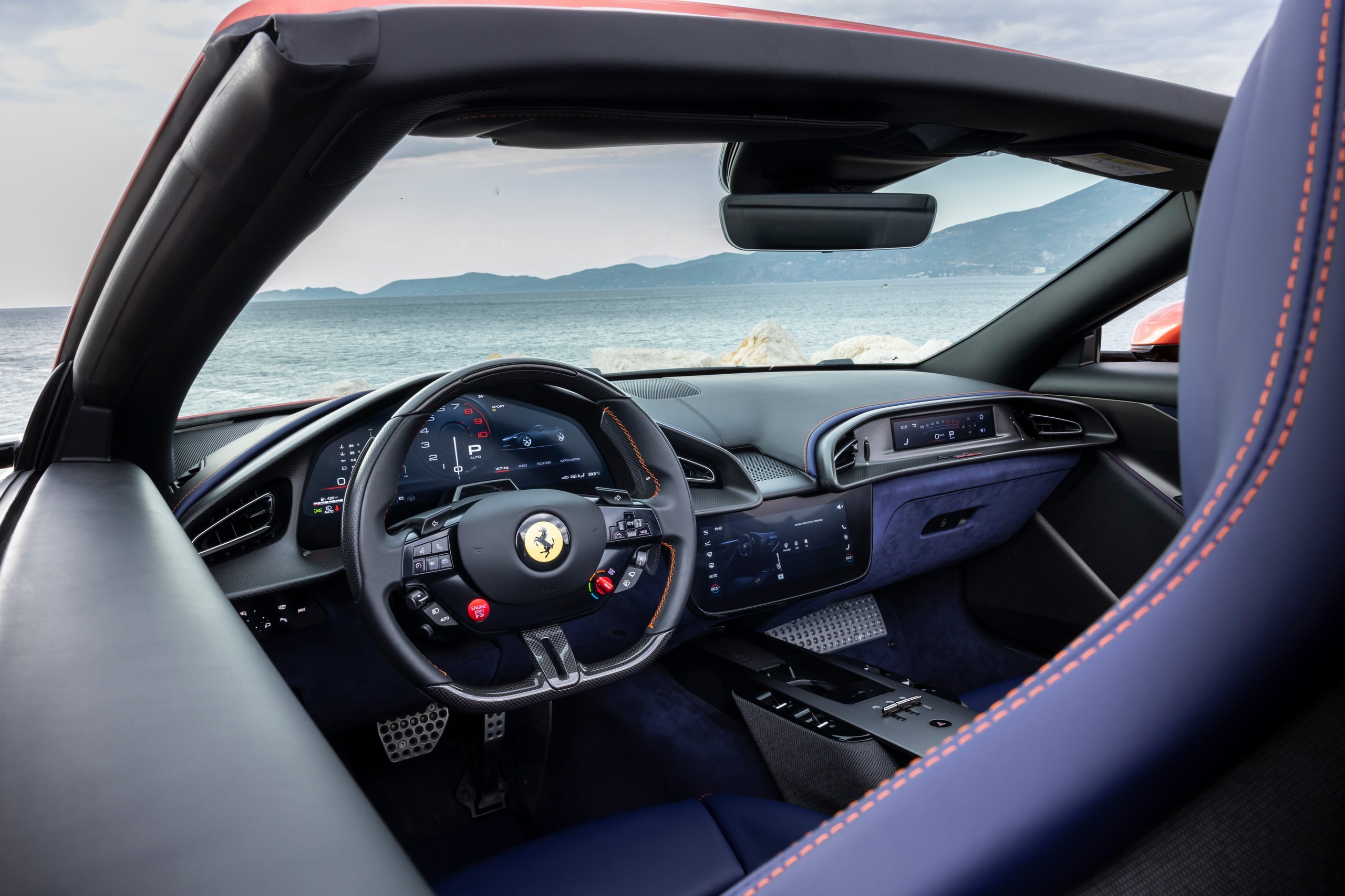 2027 Ferrari Amalfi Spider İç Mekan Fotoğrafları