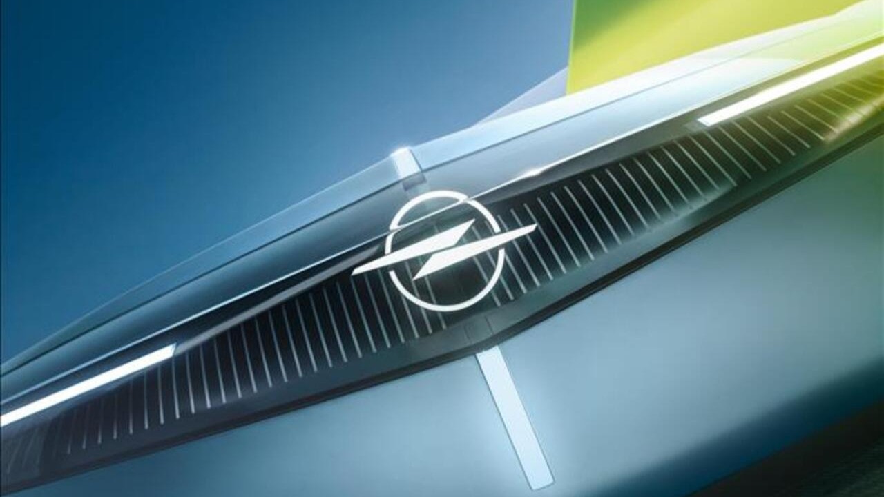 Opel Ağustos fiyat listesini açıkladı: Elektrikli ve hibrit modellerde indirim