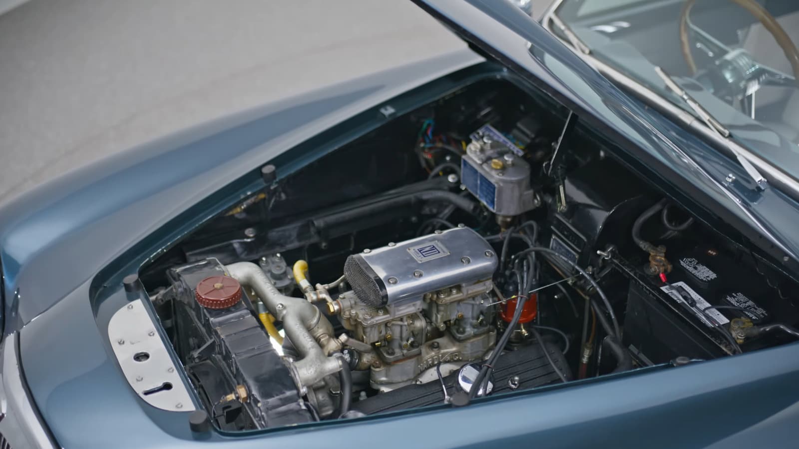 Şimdiye Kadar Yapılmış En Küçük Hacimli 5 Altı Silindirli Motor
