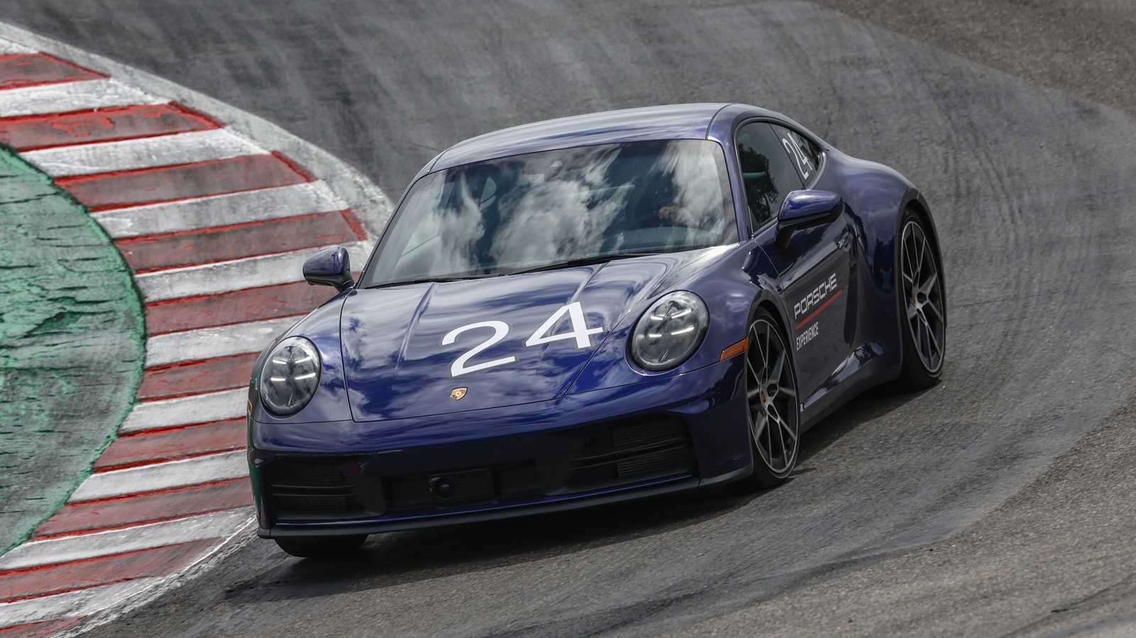 Porsche'nin Laguna Seca'daki Pist Deneyimi Okulu Harcamaya Fazlasıyla Değer