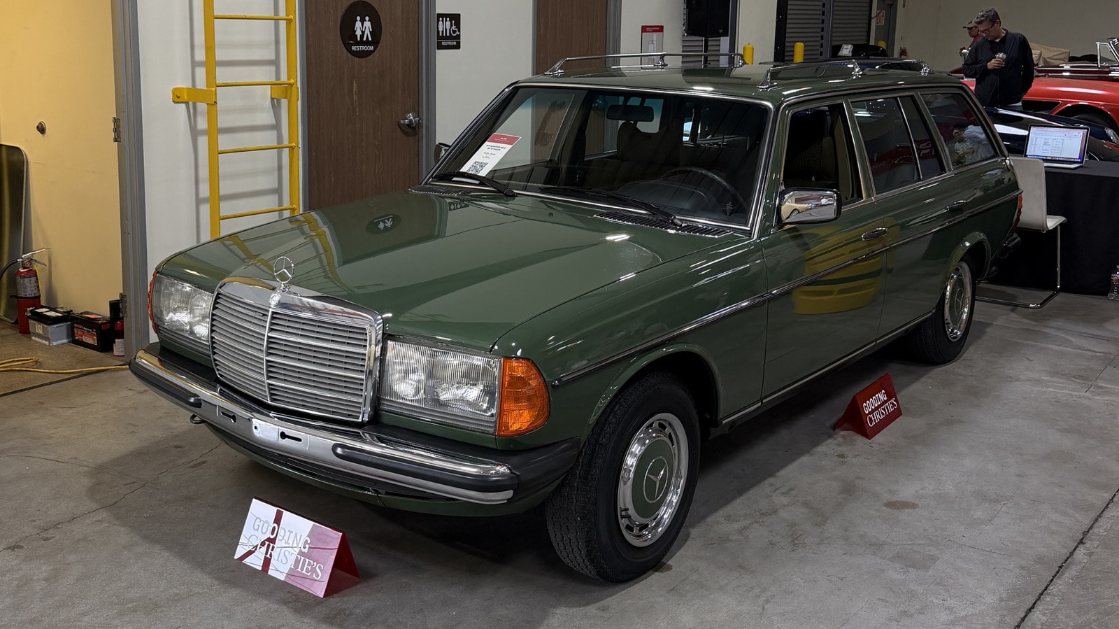 Bu 1979 Mercedes-Benz 280TE, Bir İtalyan Garajında 38 Yıl Boyunca Mahsur Kaldı, Şimdi Muhtemelen Şimdiye Kadarki En Değerli W123